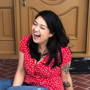 Meet your Posher, Alexis